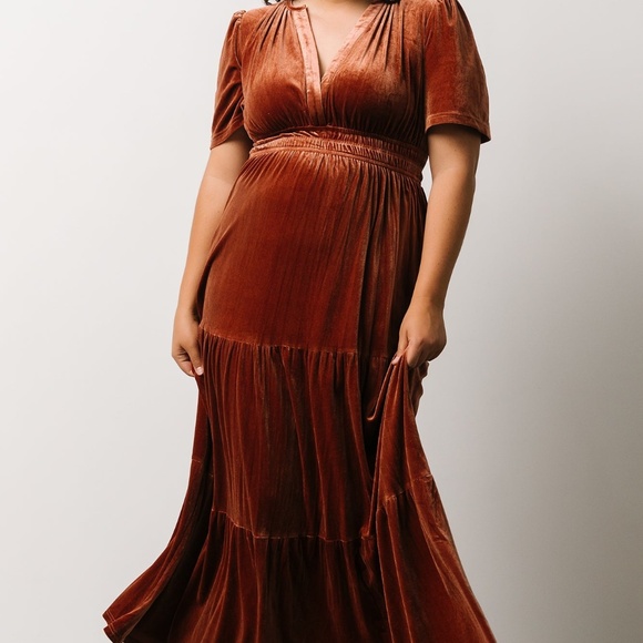 Baltic Born Artemis Velvet Maxi Dress | Dark Spice Size MM - Picture 3 of 5